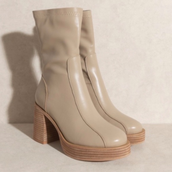 Few left ! Alexandra Platform Ankle Boots - Warm Taupe - Picture 2 of 9